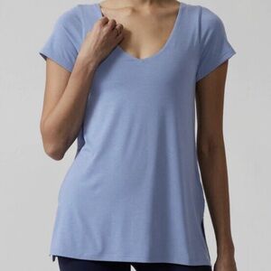 Athleta Essence Built-in Bra Support Top